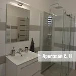 شقة U Koupaliste *